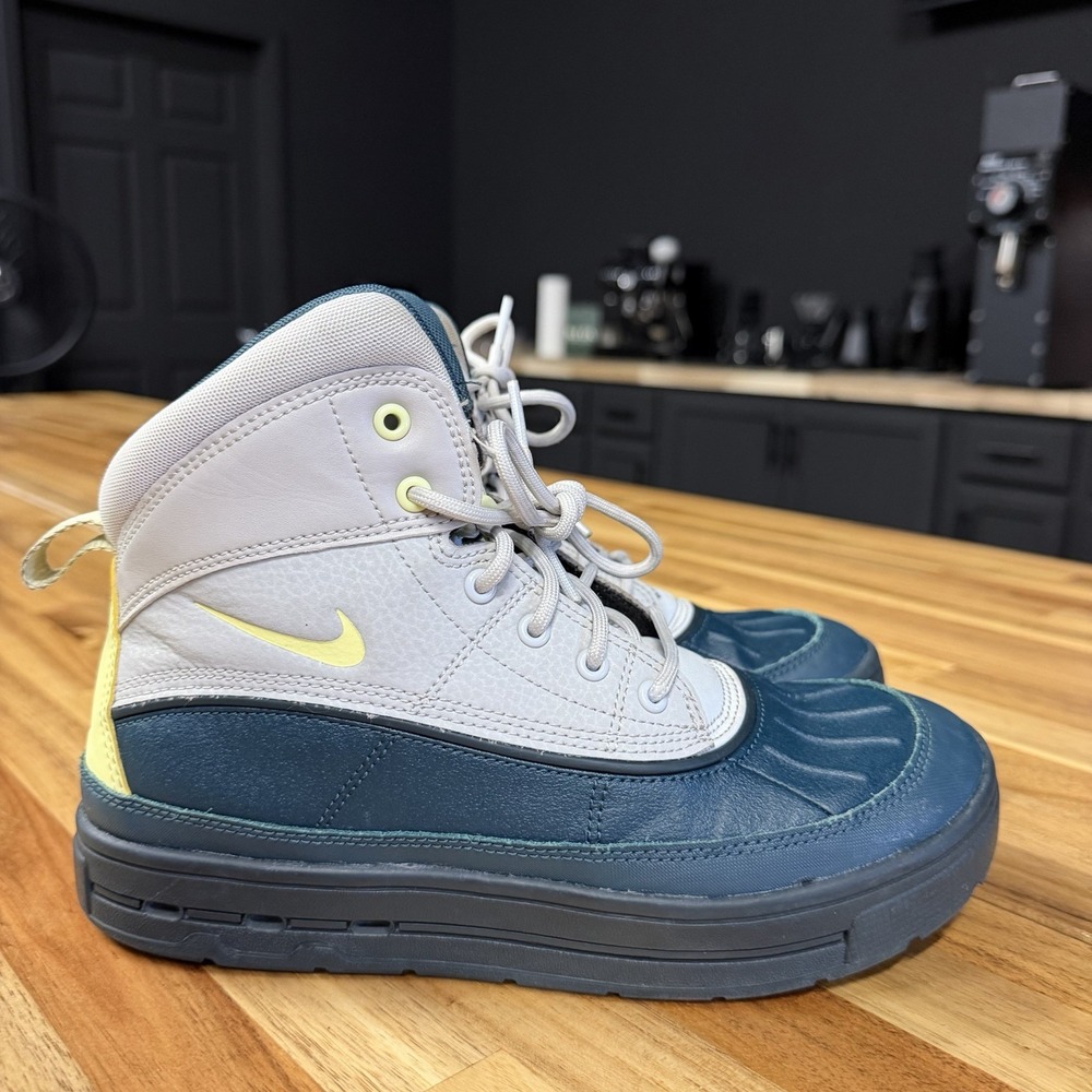 Nike Boots  Size 5Y  Woodside 2 High ACG GS Green Jungle Shoes